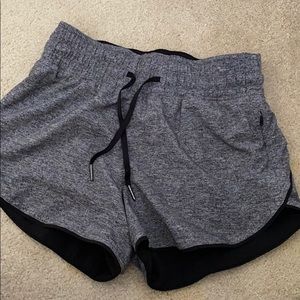 lulu lemon shorts (woman)